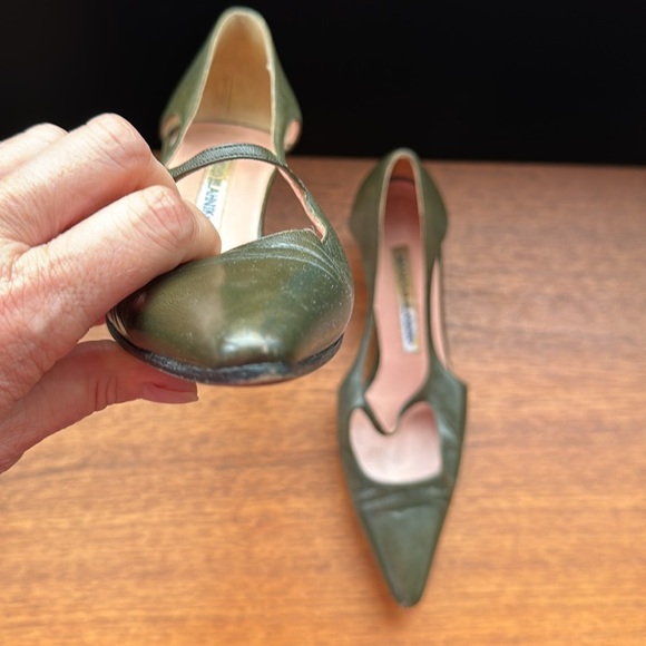 Manolo Blahnik leather heels - Picture 8 of 10